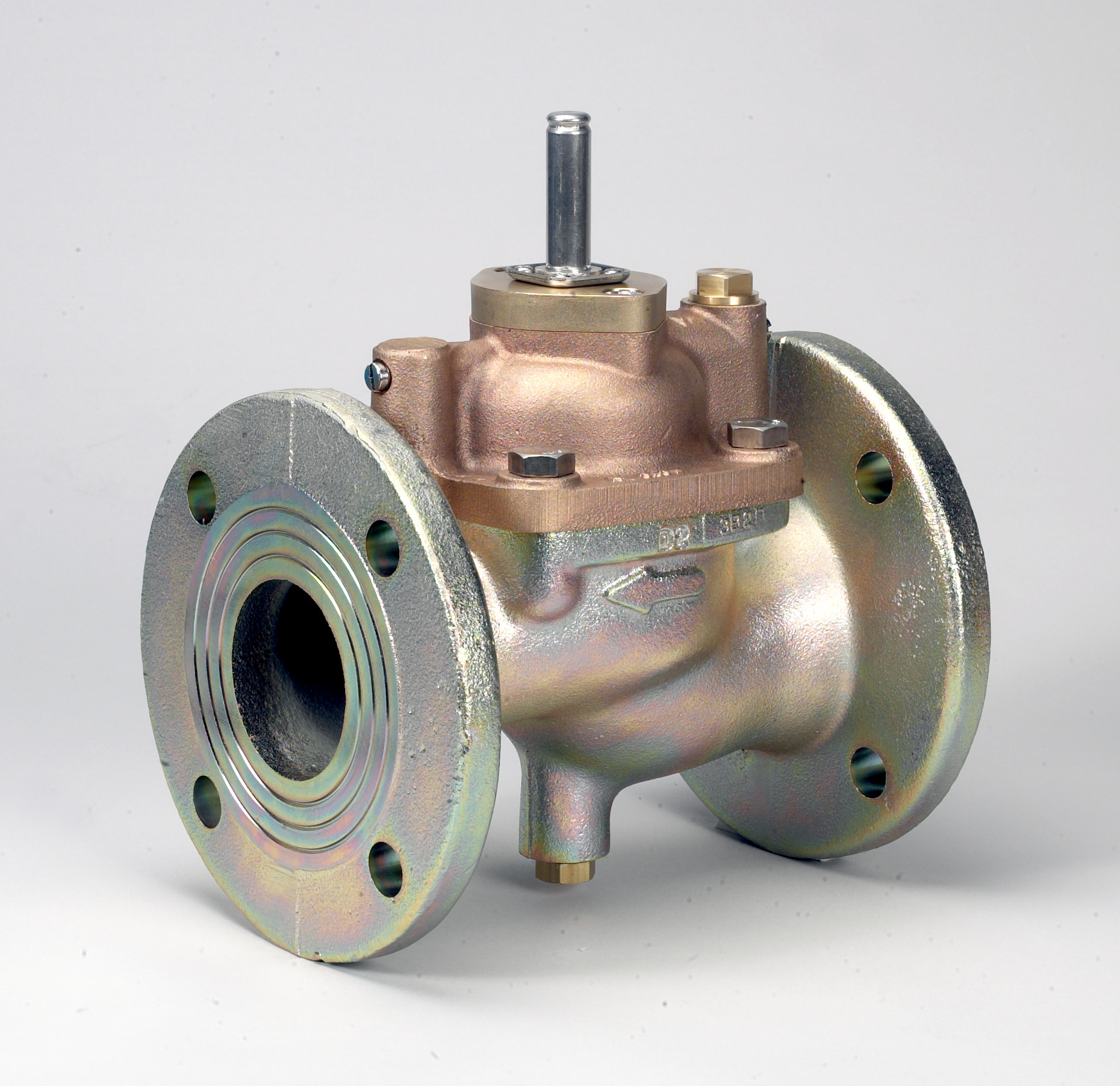 Danfoss 016D6065 — Клапан электромагнитный EV220B, присоединение фланец 2 1/2", материал уплотнения EPDM, нормально закрытый